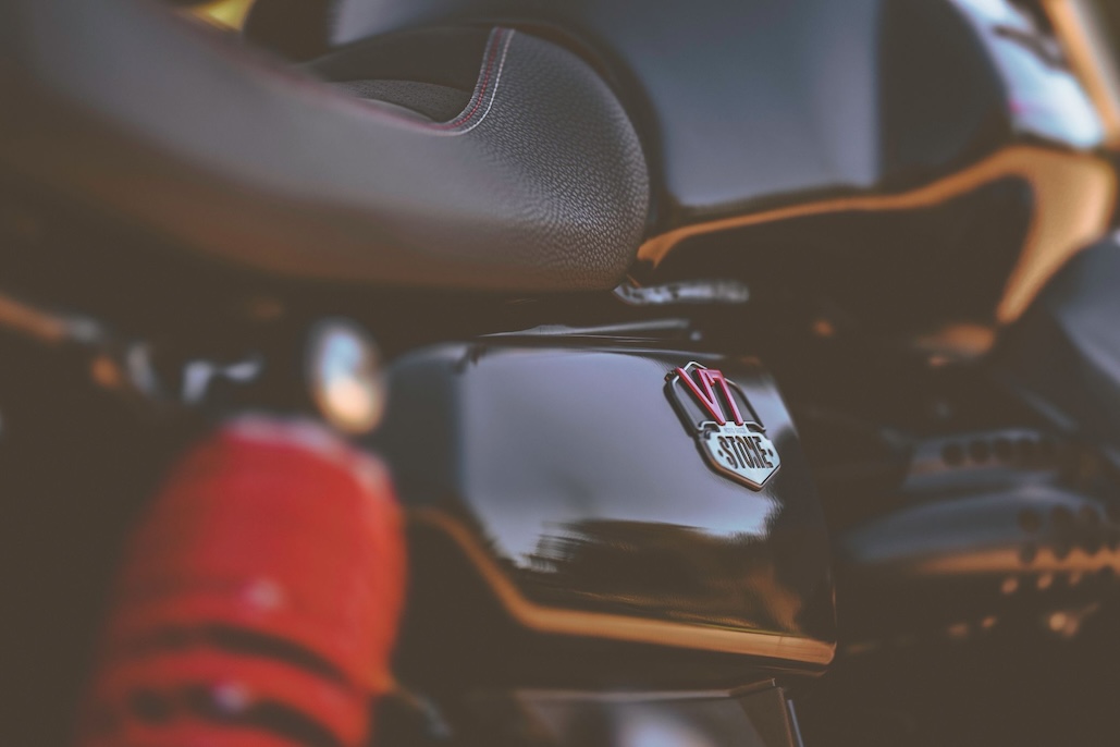 Moto Guzzi V7 Stone